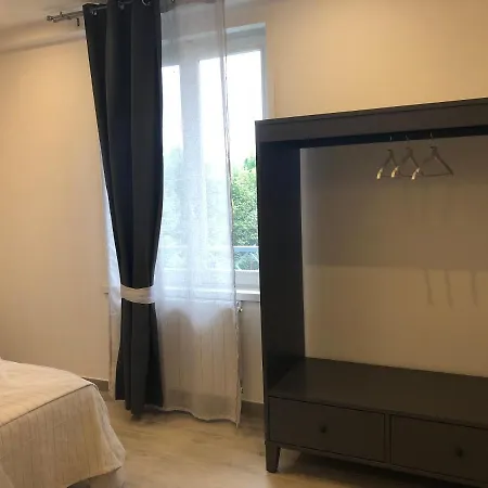 Marconi 11 Πανσιόν