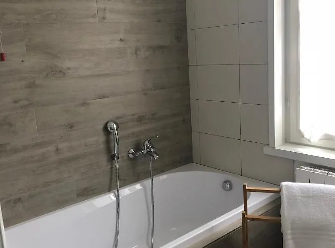 Marconi 11 Πανσιόν *