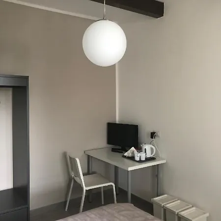 Marconi 11 Guest house